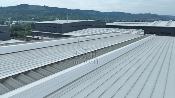 江油融通 10A薄型通風(fēng)天窗